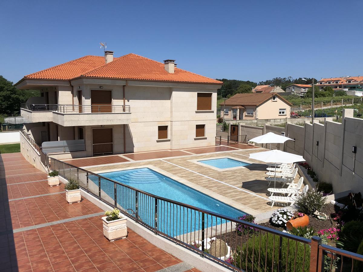 Apartamentos Lua Portonovo Buitenkant foto